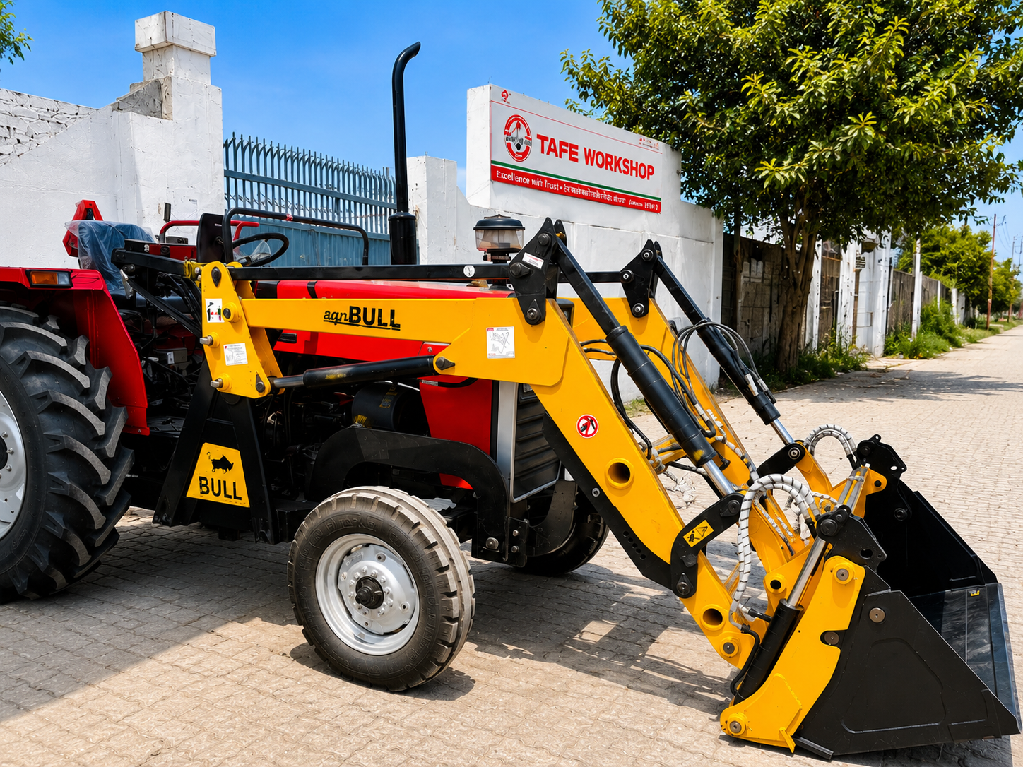 BULL Tractor Attachment at KANCHAN AUTOMOBILES in Fatehpur
